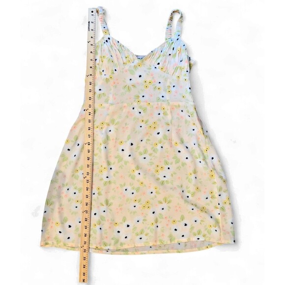 With Jéan Floral Mini Sundress Cream Peach Pansy Print Spaghetti Straps, Medium - Picture 8 of 11